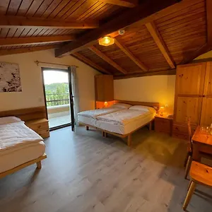 hotel-monte-baldo-brenzone-sul-garda.hotelinveneto.com/